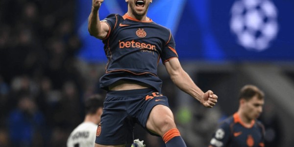 一场2-1诞生夺冠大热门：豪取欧冠4连胜，把曼城巴黎皇马挤在身后